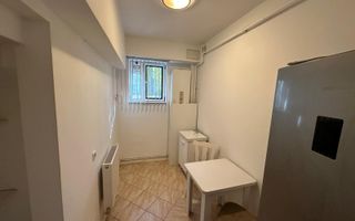 2 cam decomandat • demisol • Copou • 43 mp • 93.000 € negociabil - Poză 4