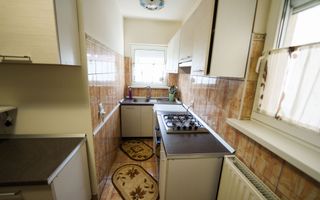 Oaza de liniste in Bariera Valcii – casa P+1 cu terasa, curte si acces securizat - Poză 13
