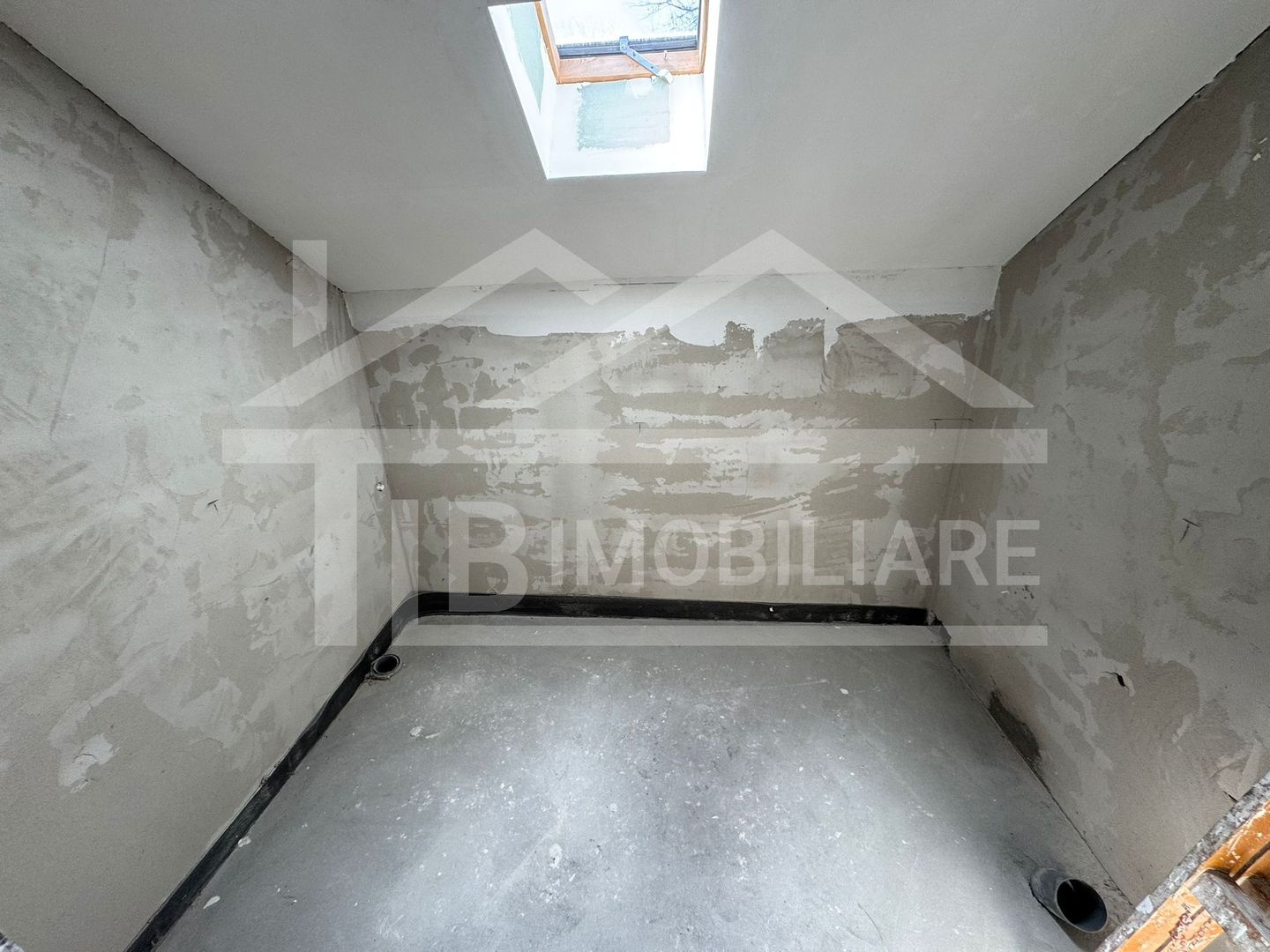 Casa cu 5 camere, 128mp, Zona Corunca - Poză 9