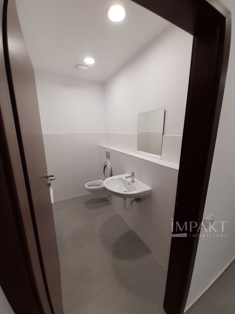 Depozit de inchiriat / Spatiu productie tip Hala - 617 mp + birouri - Poză 5