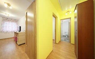 Proprietate mixtă cu spațiu comercial și locuință, Cristian - Poză 9