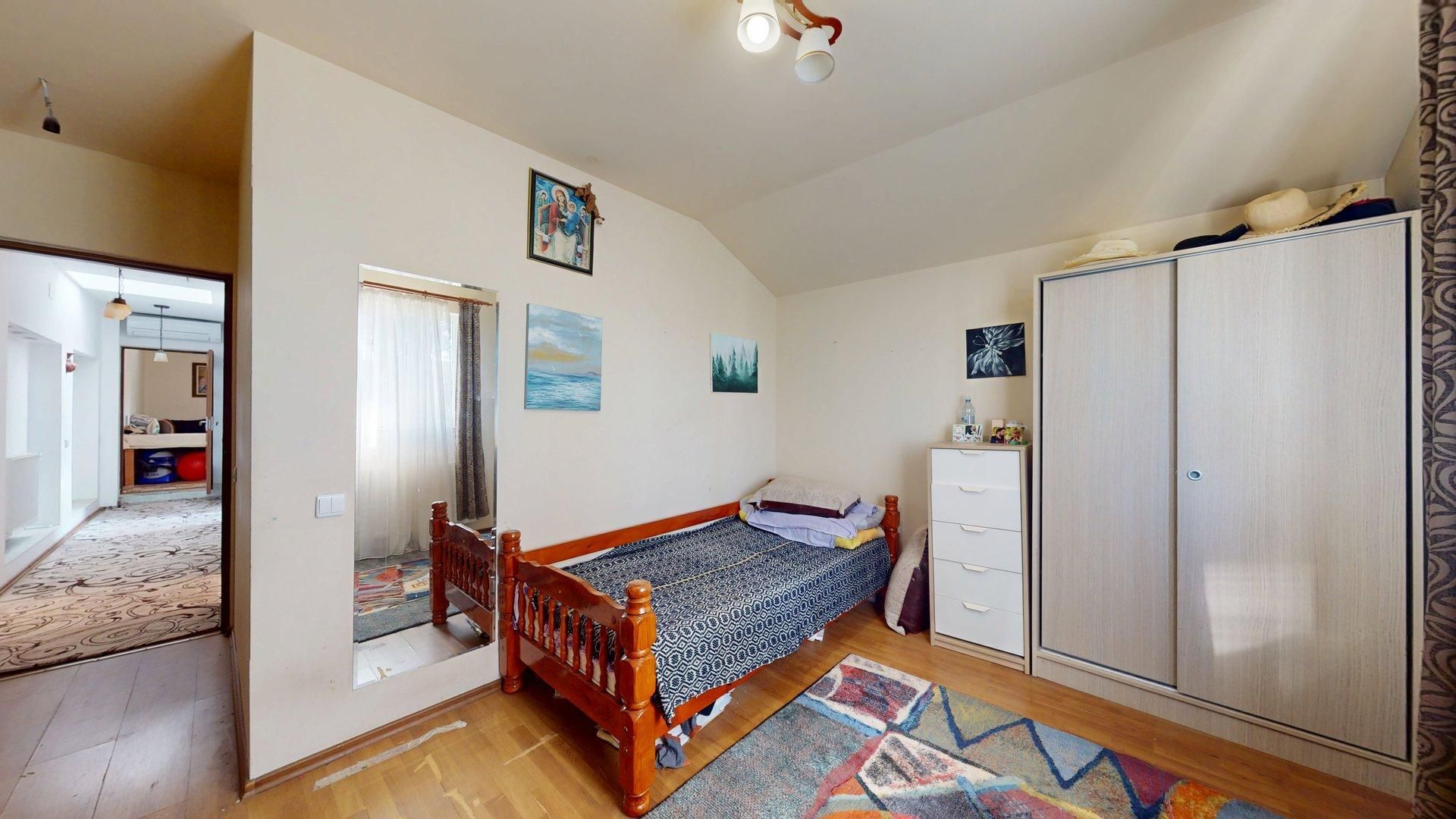 VIla Spatioasa 9 Camere si teren 260 mp - Strada Escalei! - Poză 40