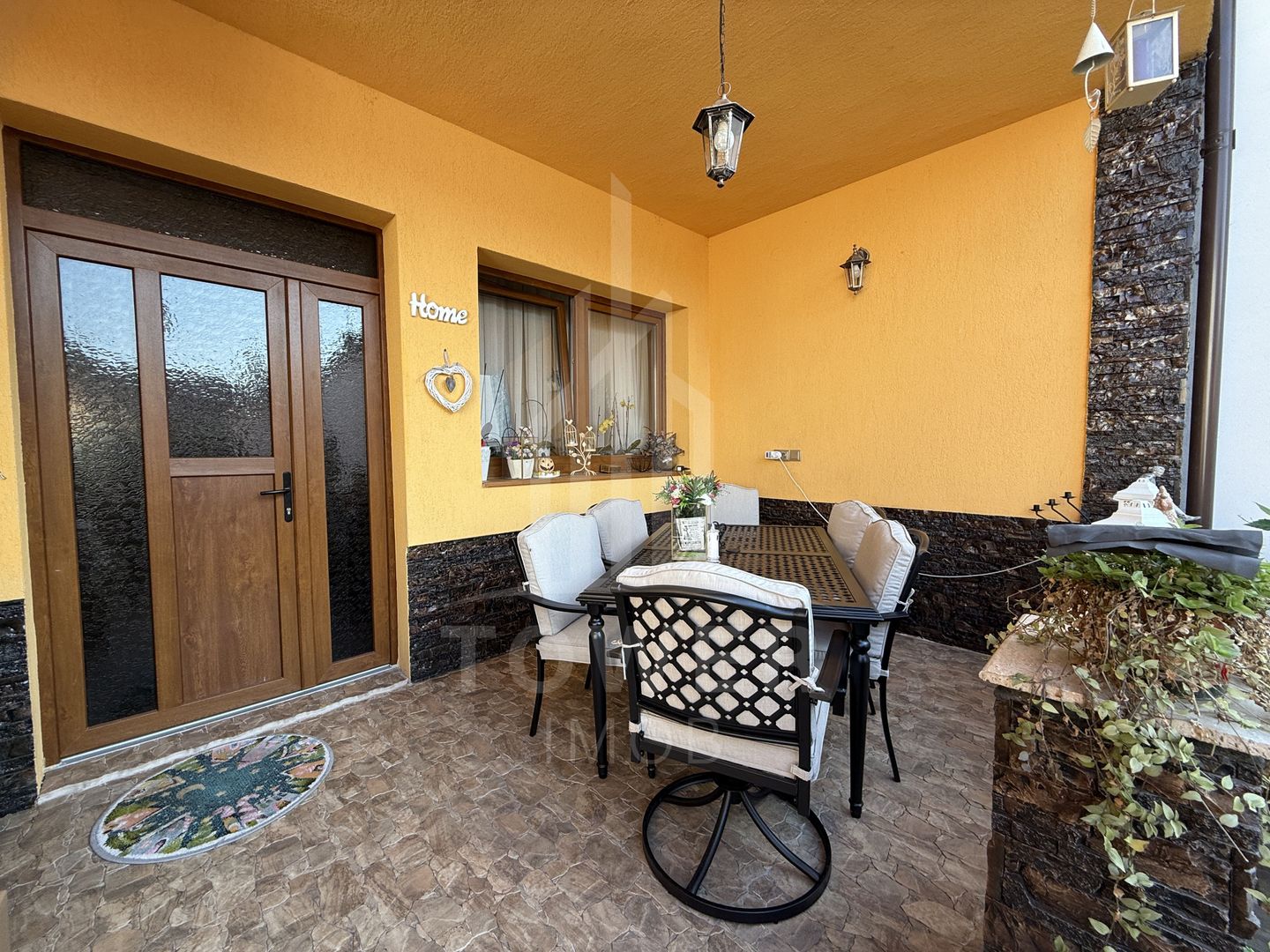 Super oportunitate! Vilă spațioasă pe 3 niveluri + casă separată - Poză 3