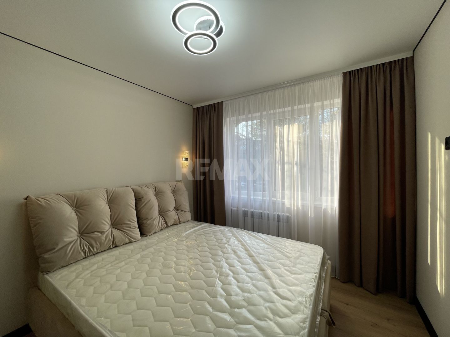 Apartament cu 2 camere plus living, sector Botanica - Poză 2