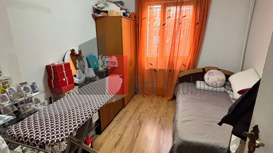 Apartament 3 camere Berceni - Poză 2