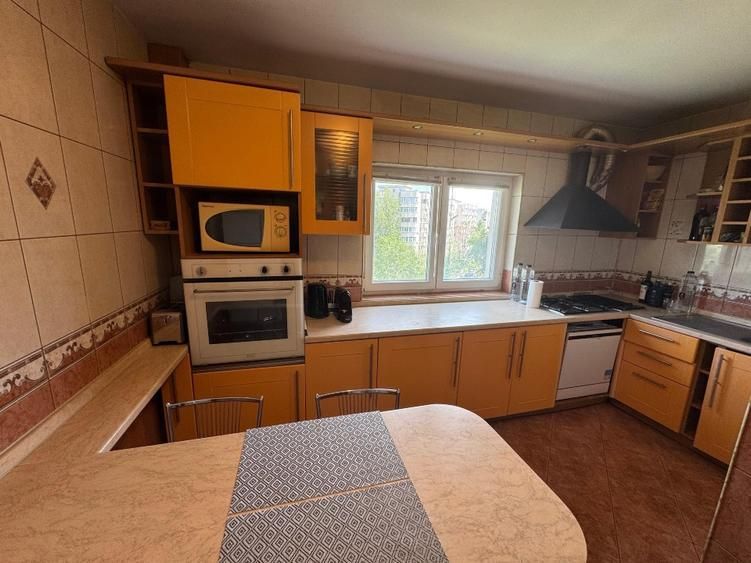 Vânzare 3 Camere Adiacent Mircea Vodă 84 mp, Etaj 6, 2 Băi, Reabilitat - Poză 4