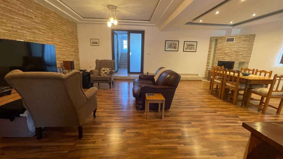 Casa spatioasa de inchiriat -ideala pentru o familie - Poză 7