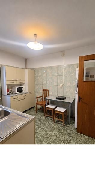 Vanzare Apartament 2 camere, 46 mp utili + lbalcon bloc 1970, Drumul Taberei - Poză 12