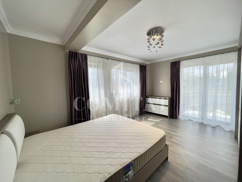 Casă ultramodernă cu terasă panoramică strada Voroneț - Poză 11