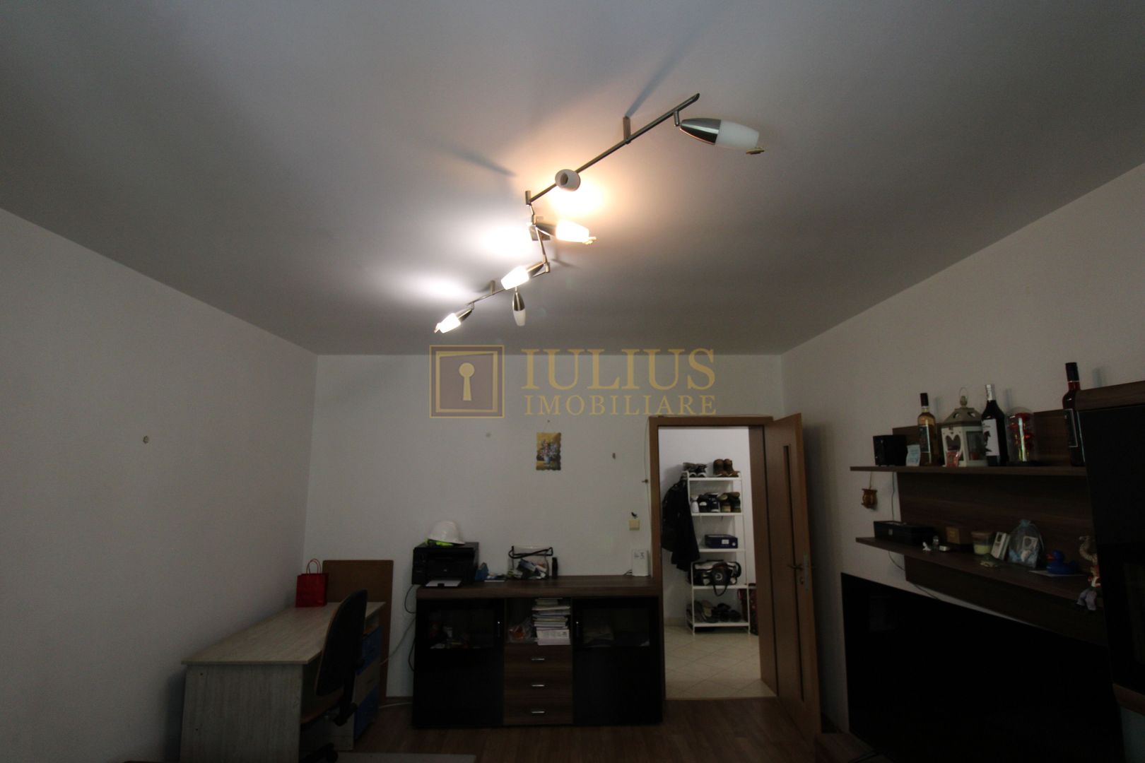 2 Camere,centrala proprie,loc de parcare privat. - Poză 6