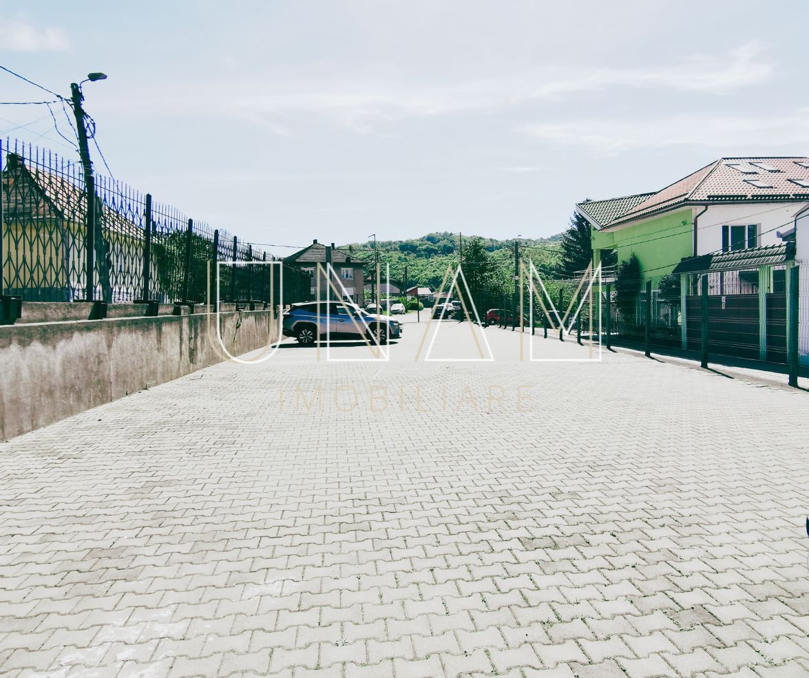 O proprietate Multiple Posibilități VANZARE sau INCHIRIERE - Poză 15