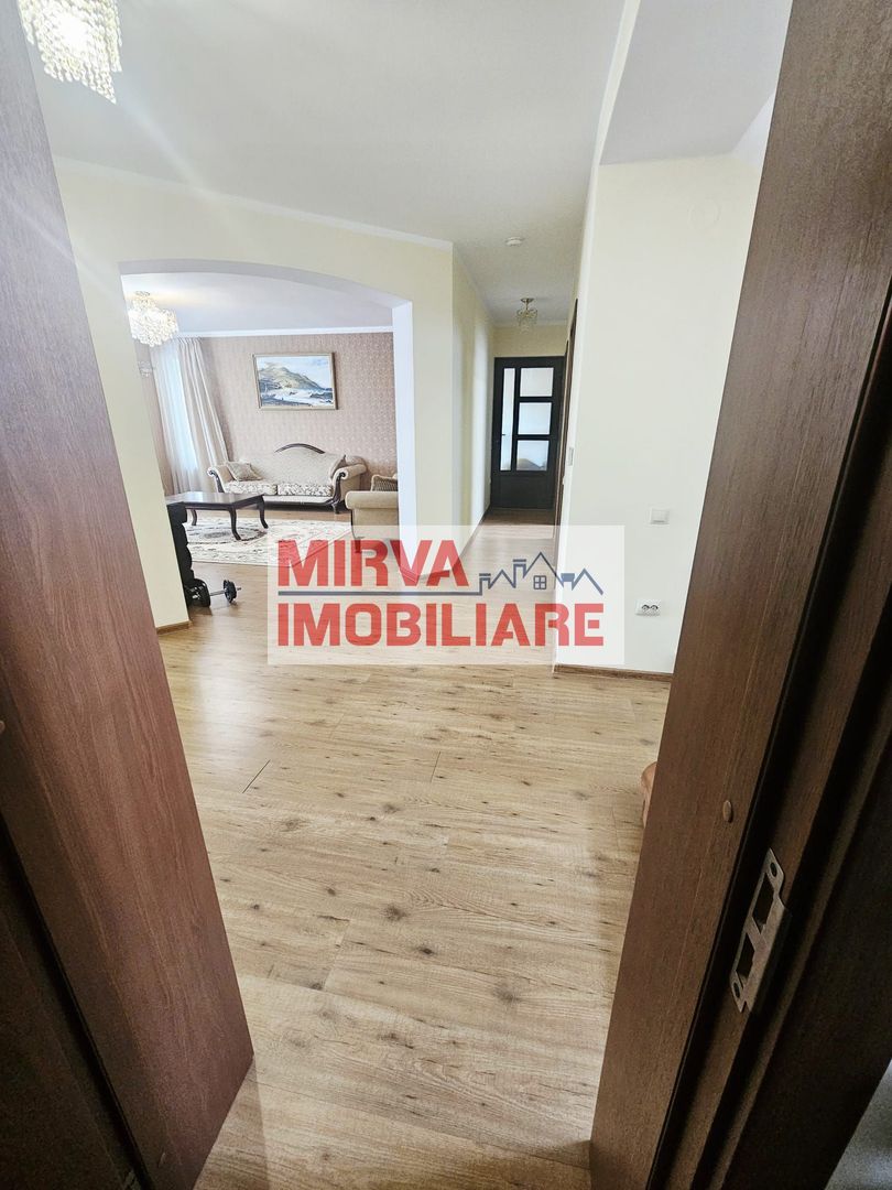 Vilă spațioasă Strejnicu S+P+1E+M, 8 camere, garaj, teren 595 mp - Poză 38