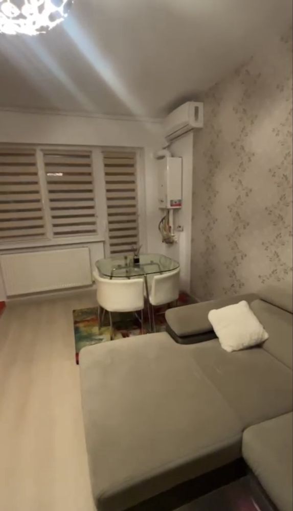 Apartament 2 camere -semi decomandat pacii - Poză 4