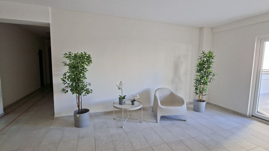 Apartament cu 2 camere si loc de parcare subteran - Poză 17