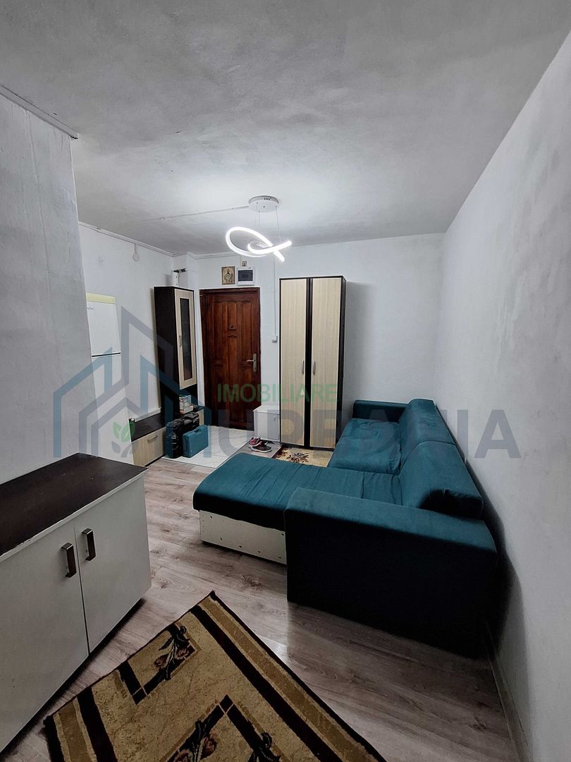 Inchiriez camera zona Jumbo - Poză 4