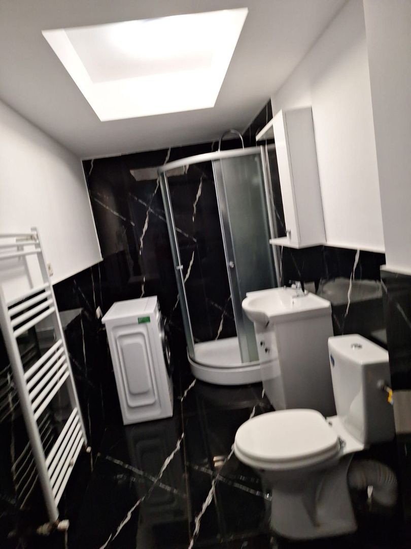 Apartament cu 3 camere de vanzare - Poză 5