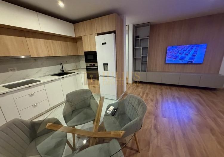 PENTHOUSE| Terasa panoramica cu vedere spectaculoasa | Mobilat premium | parcare - Poză 2