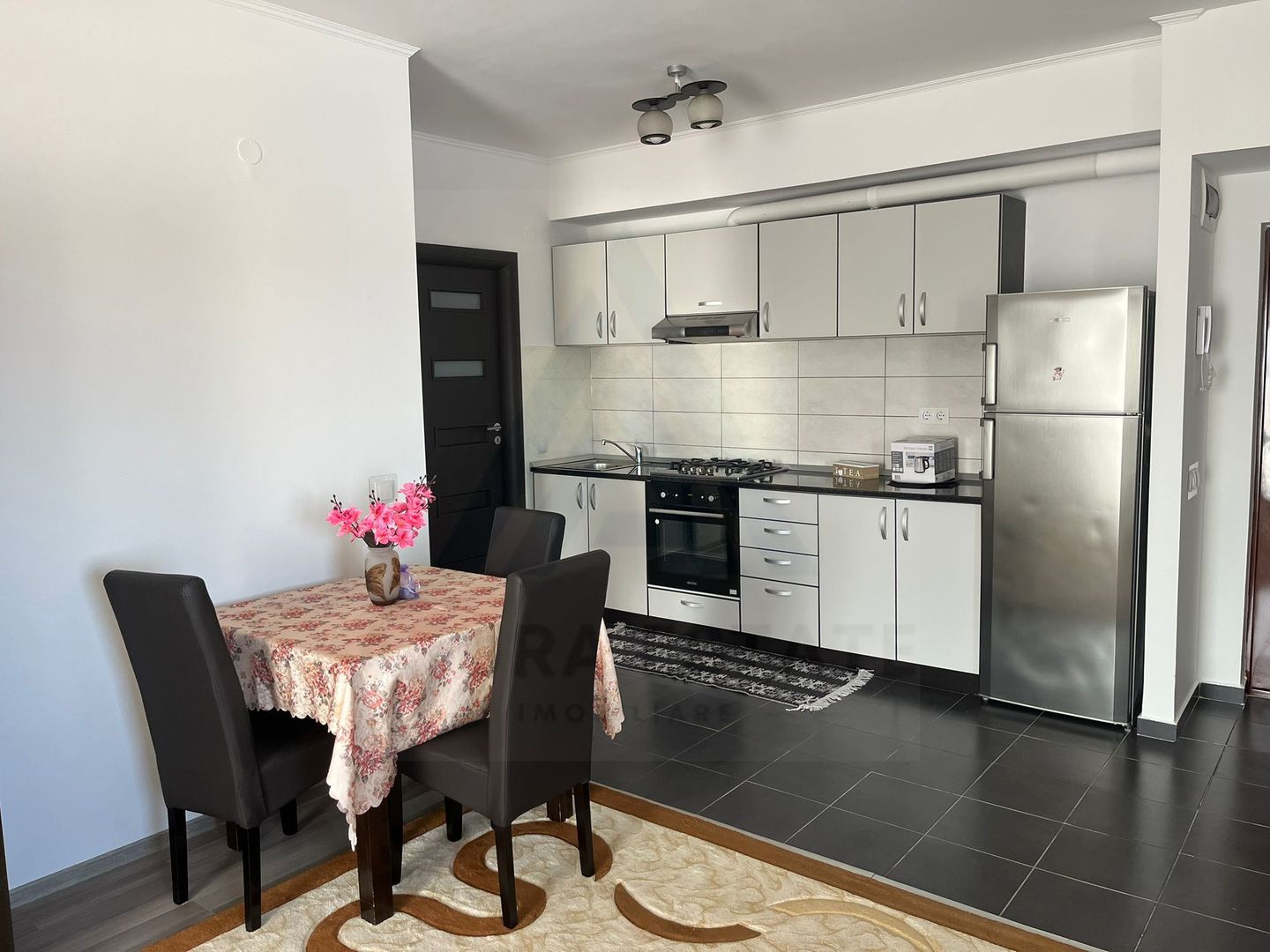 Apartament 2 camere 55 mp utili  Etaj 4/6 lift zona  Turnisor - Poză 1
