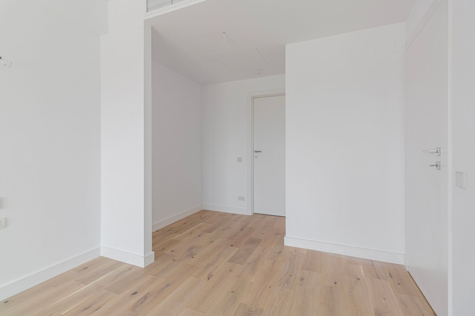Apartament nou 2 camere | 2 bai | The Level 3 Construcție 2026 - Poză 8