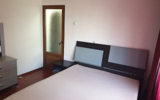 Etaj 1/Apartament 3Camere/Decomandat/74mp!Bloc din 1986! - Poză 2