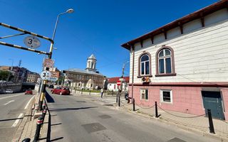 Casa de vanzare-vis-a-vis de Casa Studenților/Craiova - Poză 3