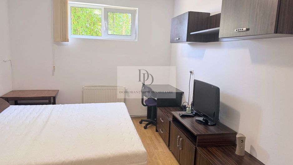 Apartament cu Potențial Investițional + Boxǎ | Zona Andrei Mureșanu - Poză 5