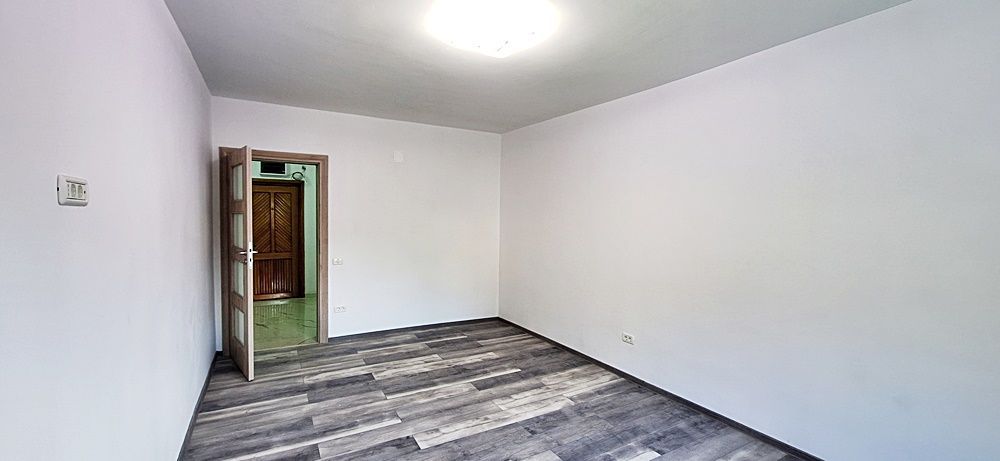 Racadau, apartament decomandat, renovat,  57mp utili, etaj 1, pret 119500 euro - Poză 3