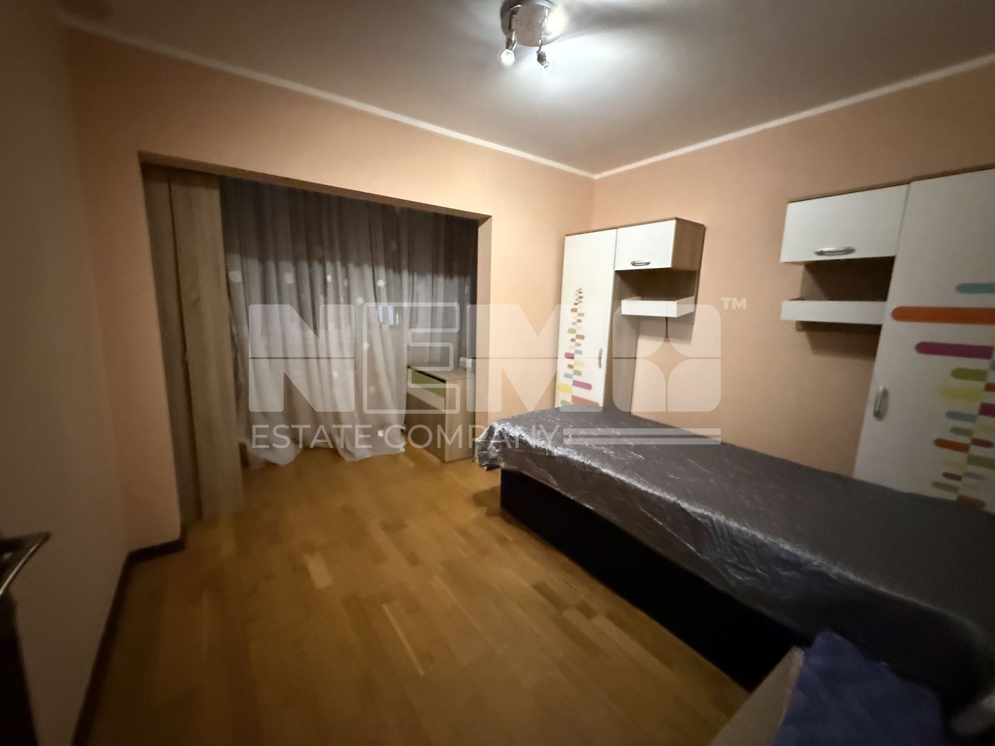 Apartament 3 camere | 100 mp | Zona Centrală | Etaj 1 | 450 €/lună - Poză 2