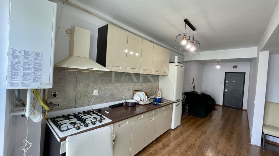 Apartament cu 2 camere, mobilat, etaj intermediar, Dâmbul Rotun - Poză 2