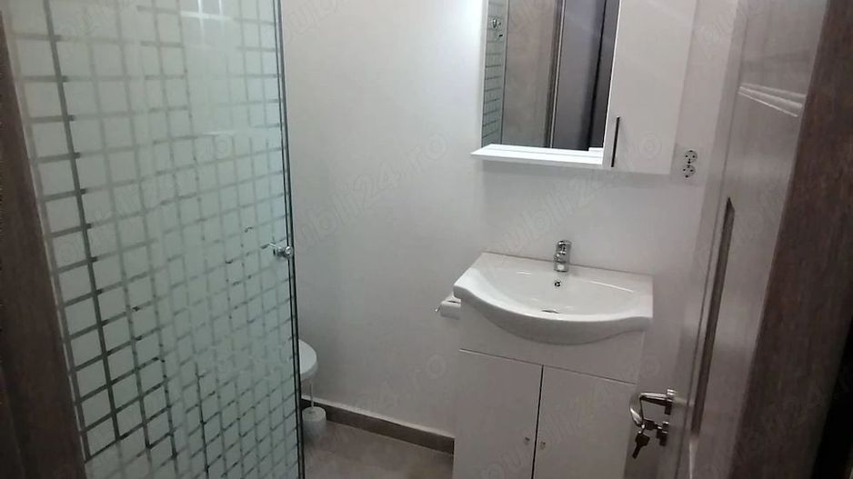 De închiriat 3 camere decomandat, mobilat modern, bloc nou 2024 - Poză 9