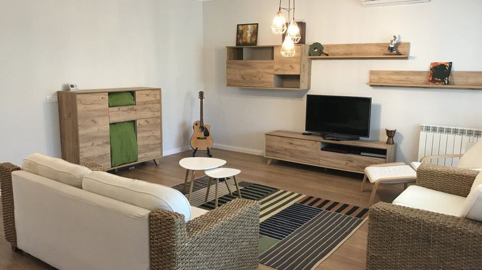 Braytim-Lidia | Casa insiruita | 4 Camere | 4 bai | 2 Locuri de parcare - Poză 2