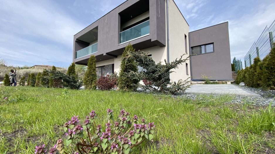 Casa individuala LA CHEIE (partial mobilata) Selimbar Sibiu - Poză 6