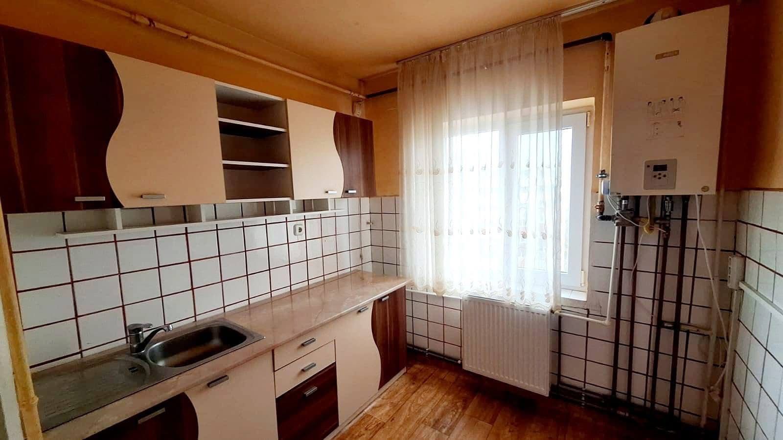 Circumvalatiunii - Gh-Lazar | 2 Camere | Centrala Proprie. - Poză 1