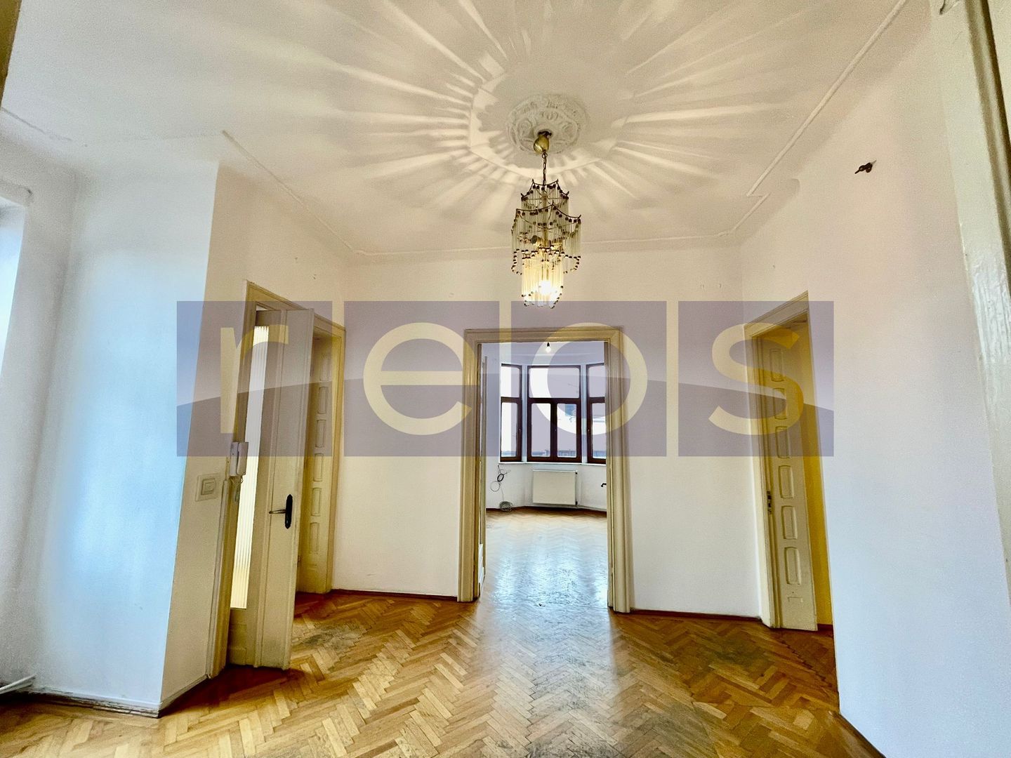 VANZARE APARTAMENT VILA BOEM 3 CAMERE 2 BAI CENTRALA PROPRIE CALEA CALARASI - Poză 1