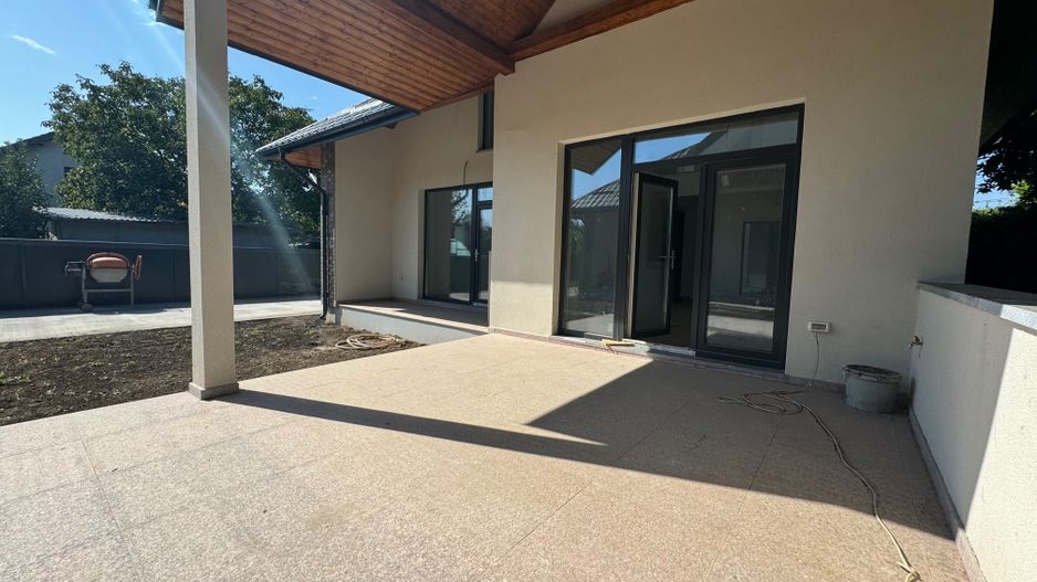 Vile parter Tunari Proiect DEOSEBIT, 150m2, curte 300m2 - Poză 3