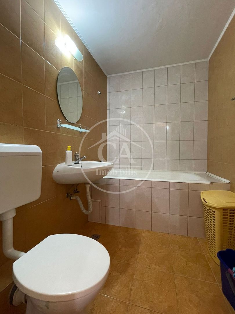 Apartament cu 3 camere de vânzare de tip PC în zona Rogerius, Oradea - Poză 19