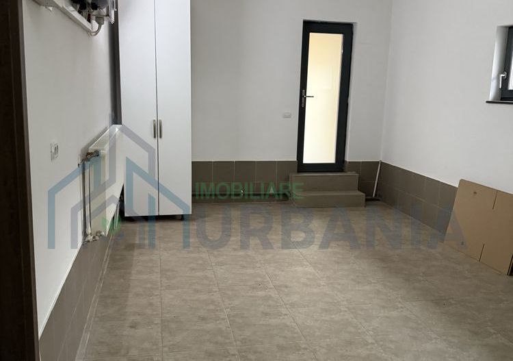 Casa cu 4 camere in Valea Lupului - Poză 8