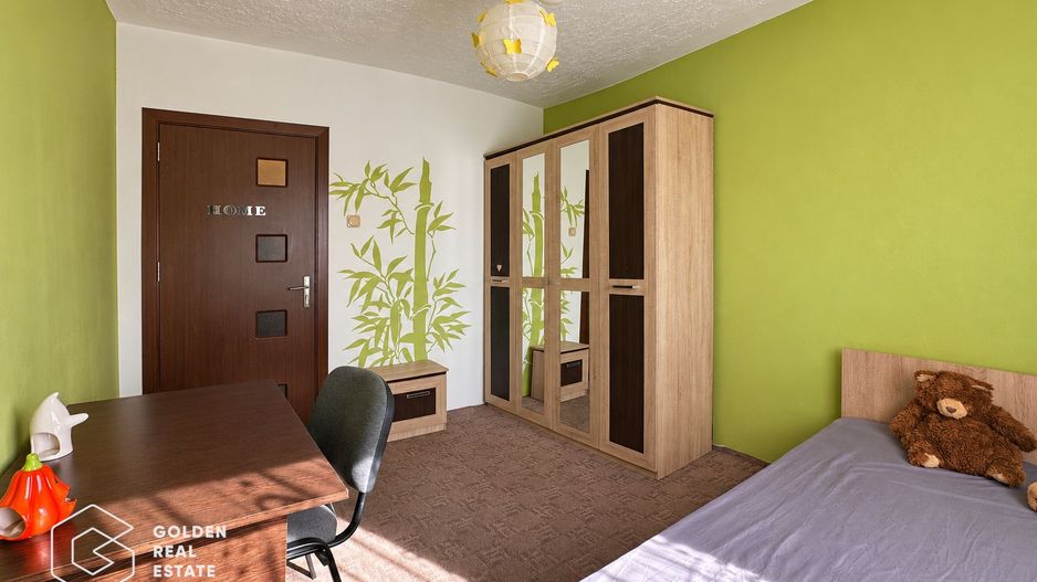 Apartament 4 camere, 86 mp,  decomandat,  Zona Vlaicu-Lebada - Poză 2