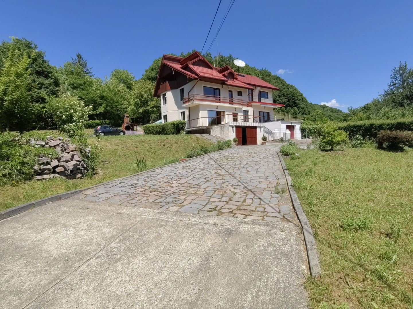Casa/Vilă  aproape de pădure Vâlcele + 1235 m² teren 160.000 EURO - Poză 1