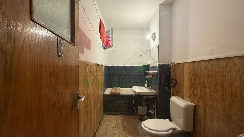 Apartament 2 camere, 51 mp, etaj 7/8 –Gării, luminos, potențial mare de renovare - Poză 8