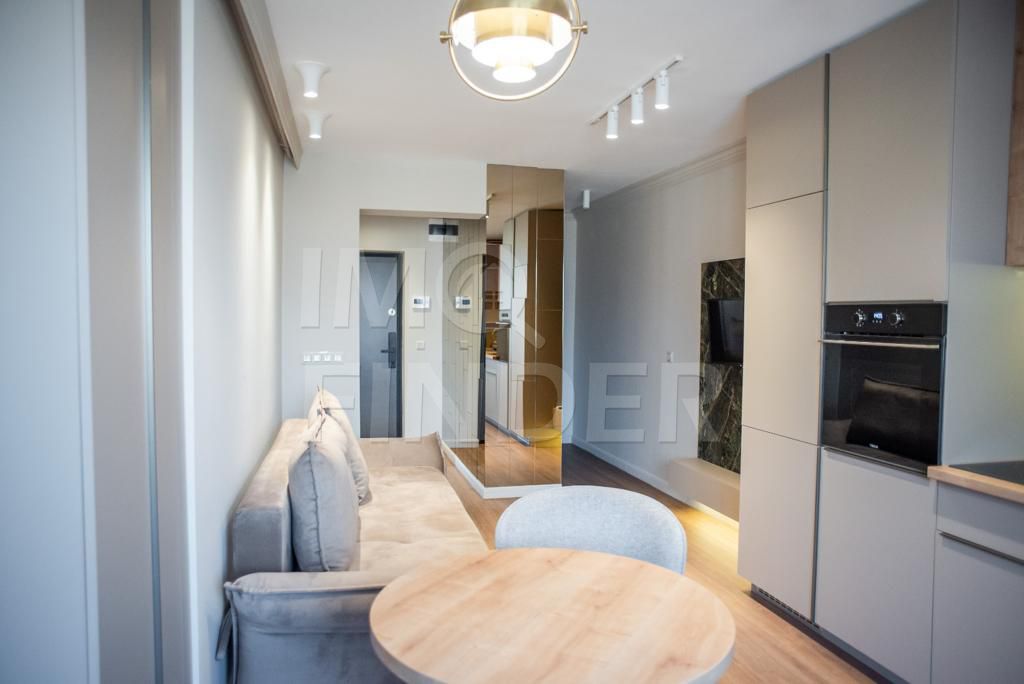 Vanzare 2 camere la cheie, zona Teatru National - Poză 2