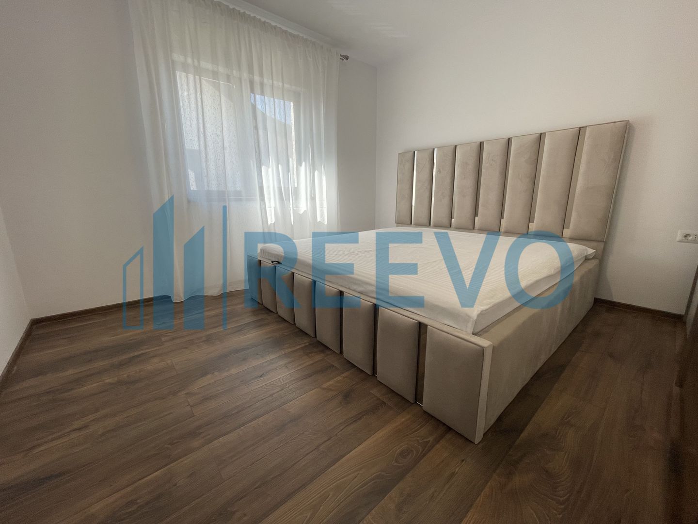 Casă de închiriat în Hemeiuș - Poză 8