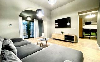 Elegant, finisaje premium, locație deosebita - 3 camere  în Bălcescu - Poză 3