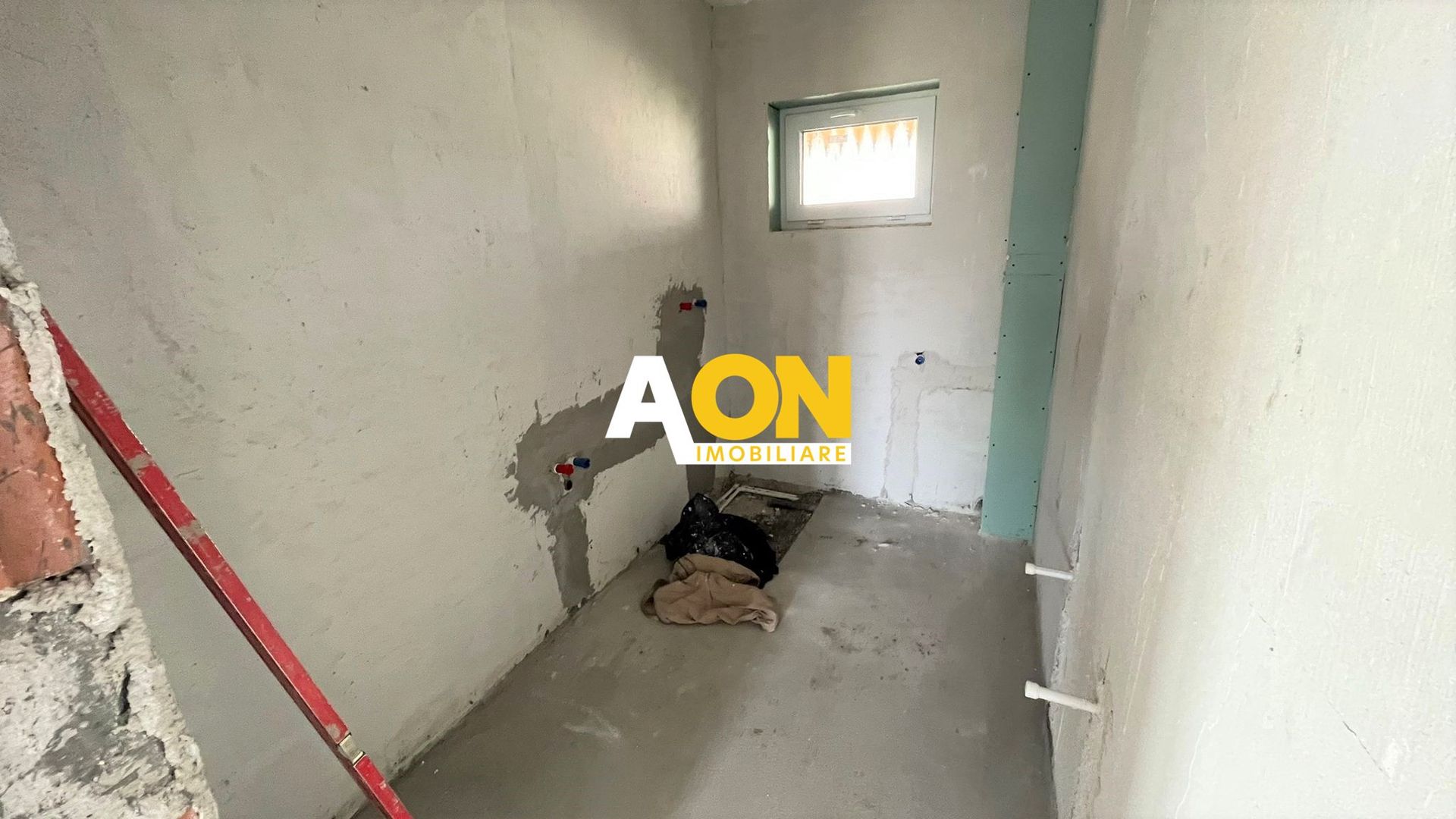 Casa de vanzare, S+P+M, 6 Camere, 2 Bai - Poză 7