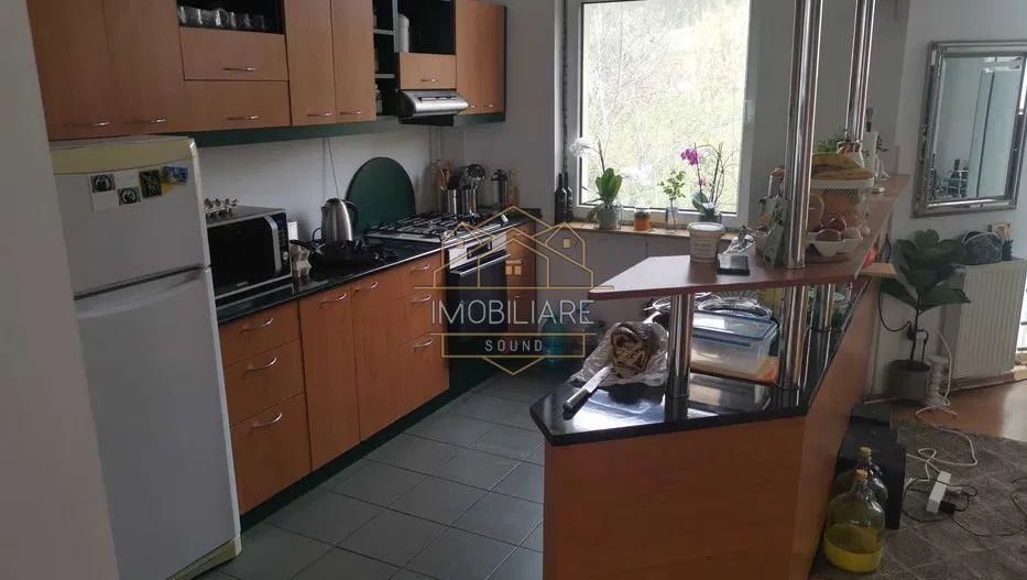 Apartament mare, luminos și spațios cu o grădină de vis în Grigorescu - Poză 4