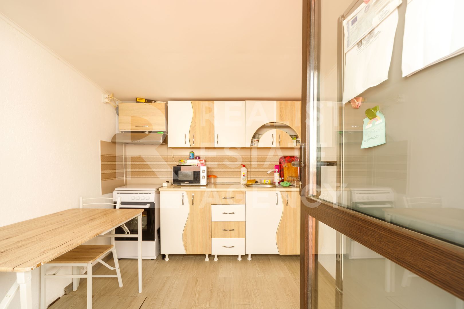 Vânzare, casă cu 4 camere, loc. Măgurele, Ilfov - Poză 6