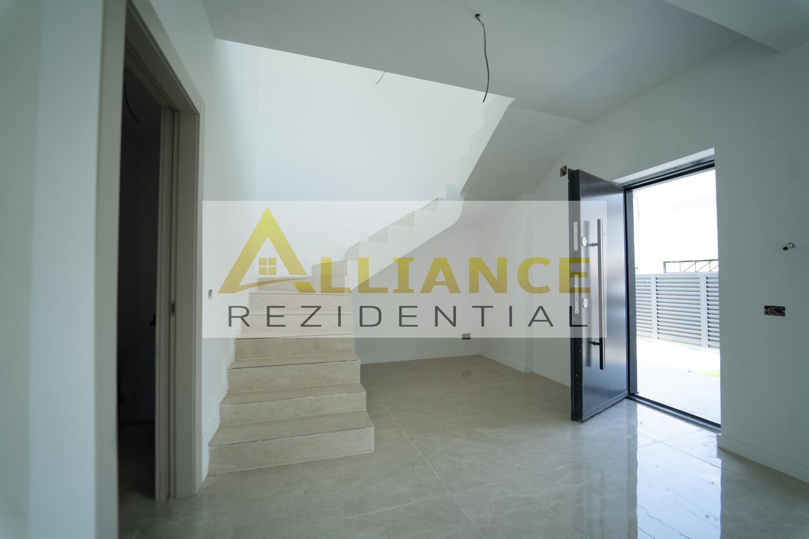 Vila individuala P+1E || 5 camere 2 bai || 430mp teren - Poză 3