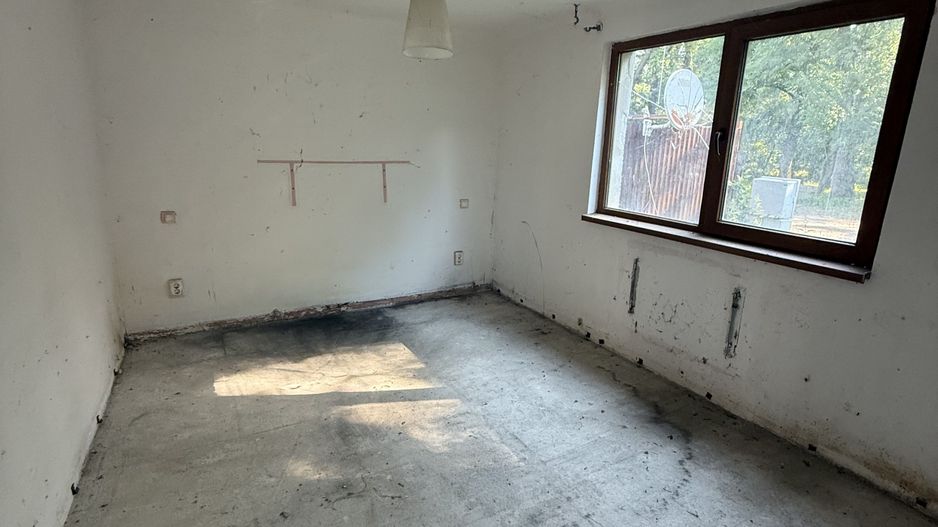 Casă renovanila lângă pădure 91 mp + teren 500 mp cu toate utilitățile - Poză 9