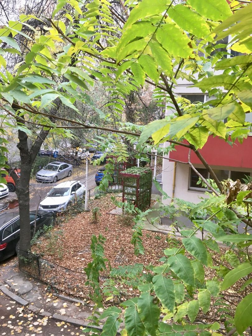 DE VÂNZARE- 2 camere decomandat - etajul 1/4 - Văcărești - Poză 17