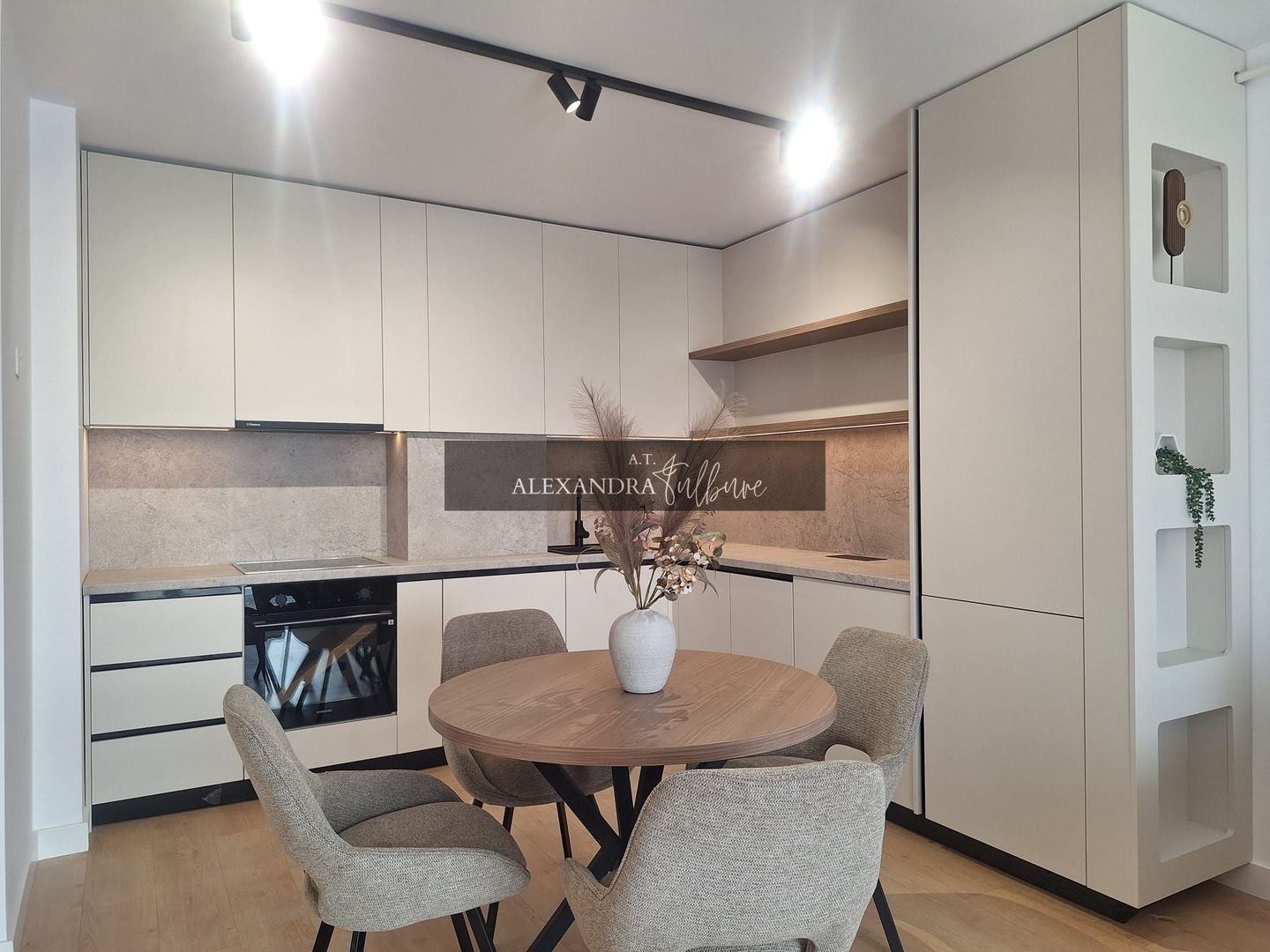 Apartament modern I 2 camere I Ansamblul Eroilor I Floresti - Poză 3